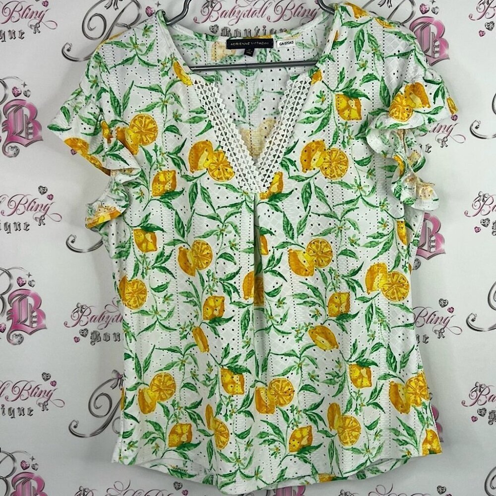 Adrienne Vittadini tshirt tee lemons 🍋 Yellow and Green Floral Blouse